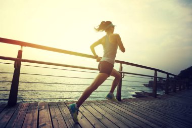 Genç fitness spor kadın