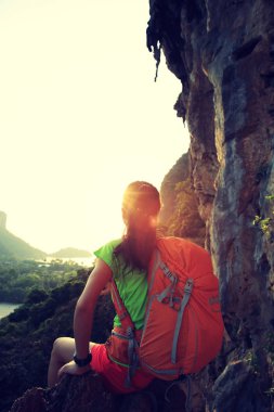 genç kadın backpacker 