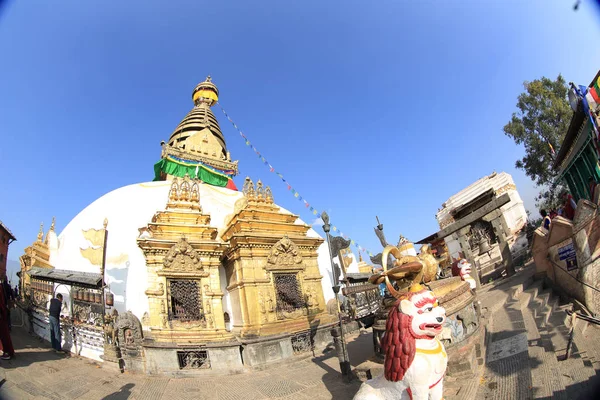 Swayambhunath является древним религиозным комплексом — стоковое фото