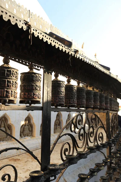 Prayer wheels at swayambhunath temple — Stock Photo, Image