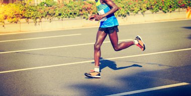 Erkek maraton koşucusu