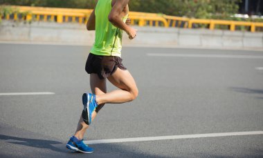 Erkek maraton koşucusu