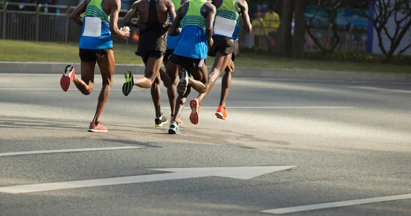 Maraton erkek koşucu — Stok fotoğraf