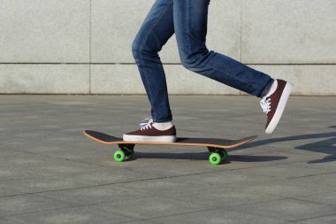 kaykaycı bacaklar açık havada pratik