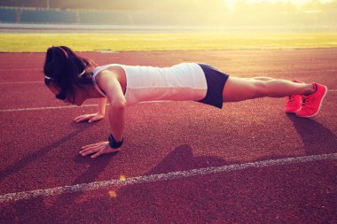 kadın pratik push up