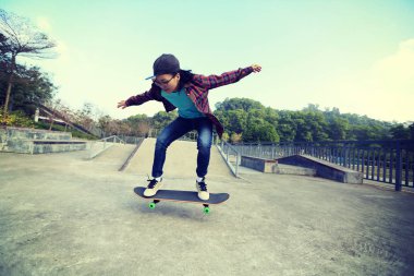kaykaycı skatepark pratik