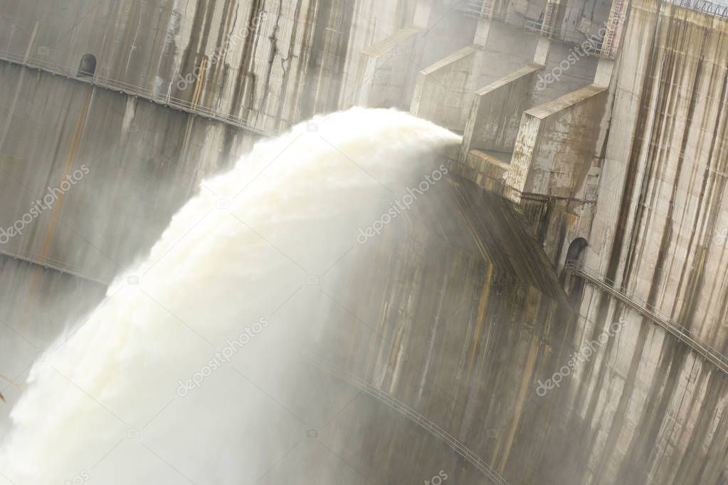 dam discharge water