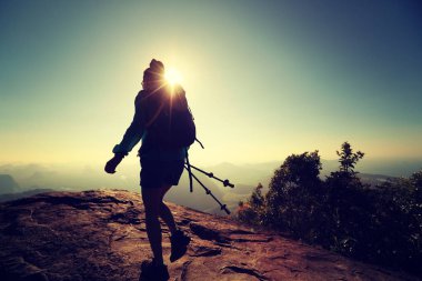 sırt çantası ve Polonyalılar hiking olan kadın