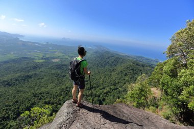 Genç kadın zevk görünümü 