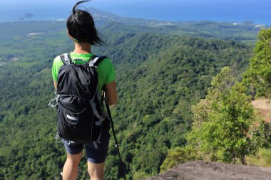 Genç kadın zevk görünümü 