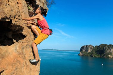 genç kadın tırmanışı 