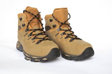 Yeni yürüyüş ayakkabıları