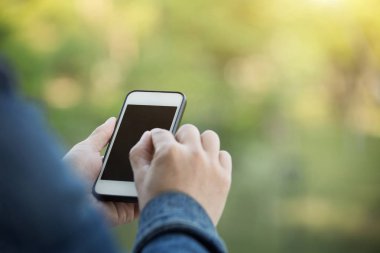 Smartphone kullanarak eller