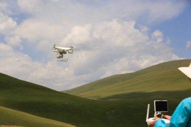 uçak uçan ile kadın