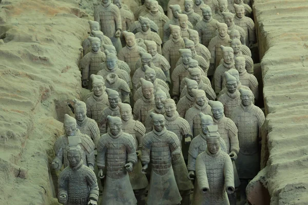 Terracotta warriors in museum — Stock Photo, Image