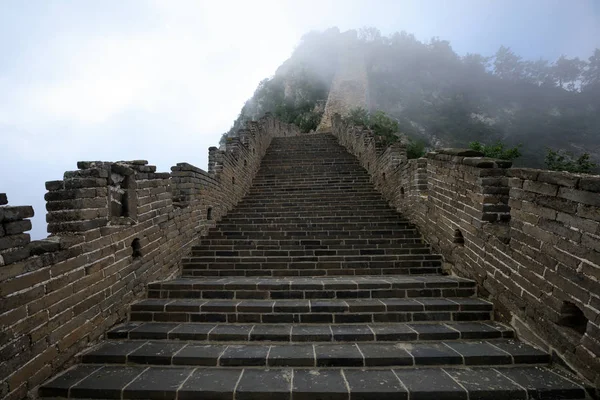 Escaleras de gran muralla —  Fotos de Stock