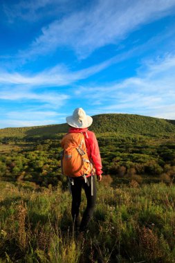 Genç kadın zevk görünümü 