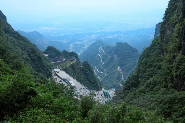 Гарними Гірськими Пейзажами Zhangjiajie Китаю — стокове фото