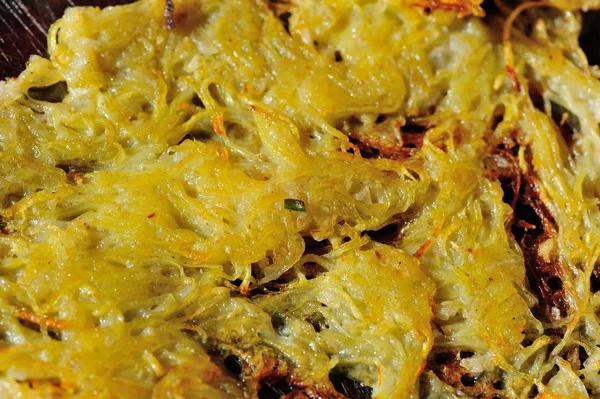 Kızarmış patates tava keki görünümünü kapat