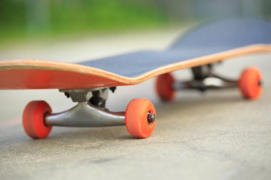 skatepark sürme için hazır, kaykay