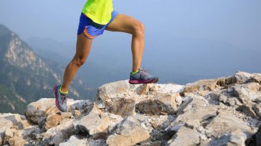 Çin Seddi çalışan kadın 