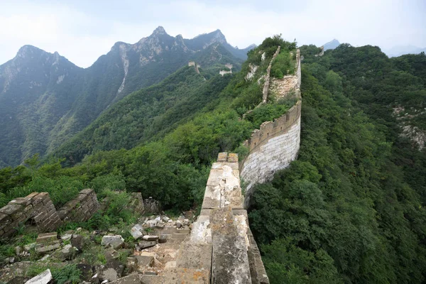 Велика стіна в Китаї — стокове фото