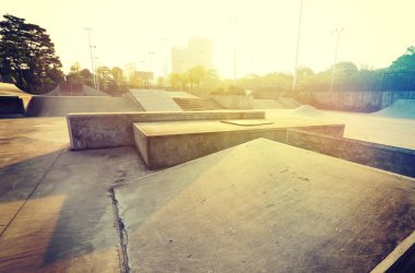boş skatepark rampa 