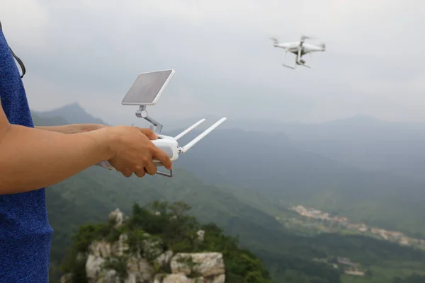 Fiatal Tartja Repülő Drone Távirányító Melyik Bevétel Fénykép Kínai Nagy — Stock Fotó