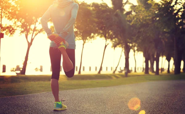 Young Fitness Woman Warming Park — Stock Photo, Image