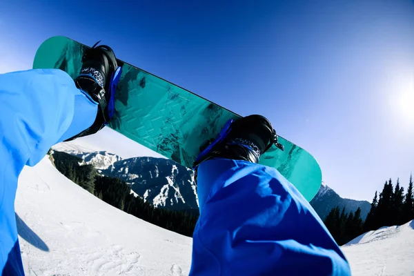 Snowboard Piernas Invierno Montaña Cima — Foto de Stock