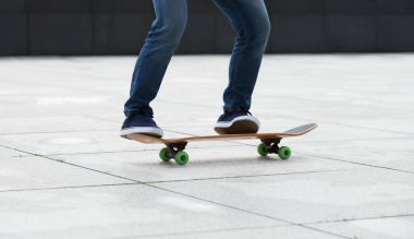 Kaykaycı bacaklar City adlı kaykay