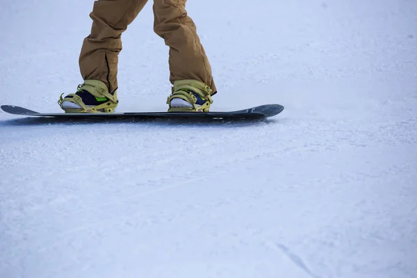 Snowboardåkare Snowboard Vinterfjällen — Stockfoto
