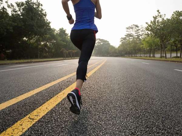 Fitness Sportswoman Running Sunrise Trail — Stock Photo, Image