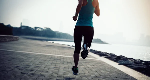 Sporty Young Fitness Woman Running Coast Trail — Stock Photo, Image