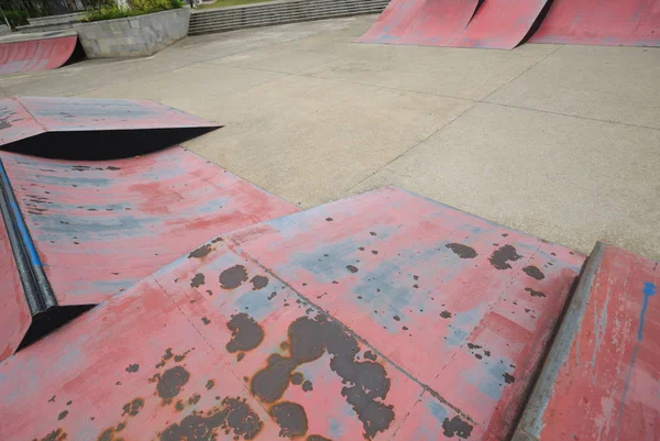 Leere Skatepark Rampe Der Stadt Bei Sonnenuntergang — Stockfoto