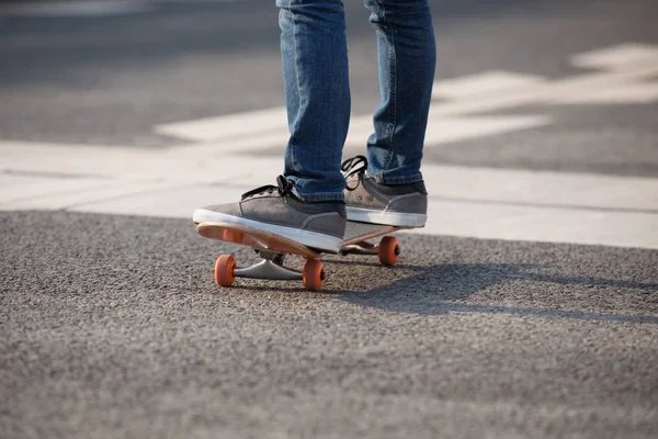 Skater Skateboarding Autostrady — Zdjęcie stockowe