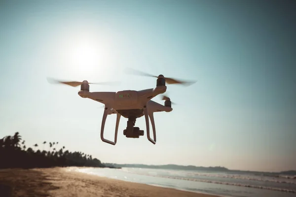Drone Volant Dans Air Plage Balnéaire — Photo