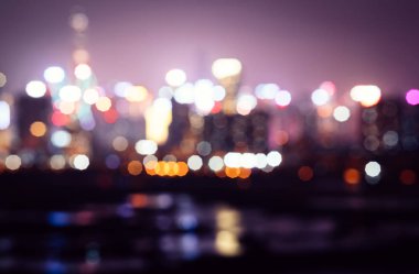 Renksiz büyük şehir gece lambaları.