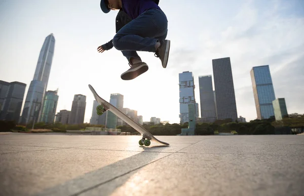 Stylish Young Woman Skateboarding Sunset Urban Downtown Chinese City — 스톡 사진