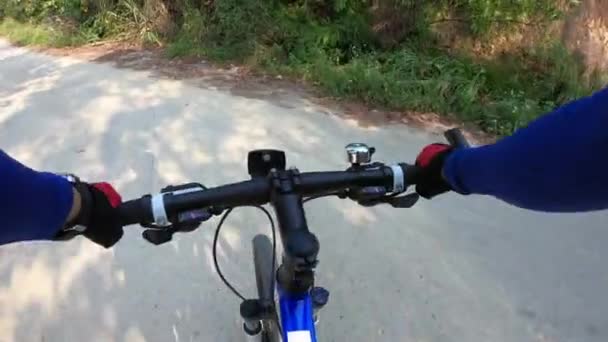 Längdcykling Cyklist Ridning Mountainbike Regnskog Spår — Stockvideo