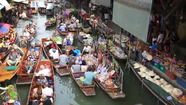 Damnoen Saduak Thailand January 2015 Туристи Плаваючому Ринку Дамноен Садуак — стокове відео