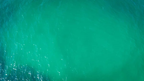 Luchtfoto Van Het Gedreun Van Zee Golf Oppervlak — Stockfoto