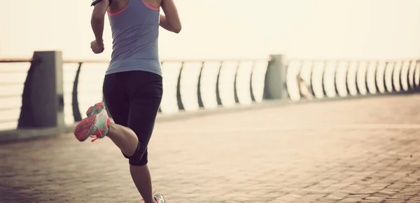 Fitness Sportif Coureuse Sur Promenade Bord Mer Lever Soleil — Photo