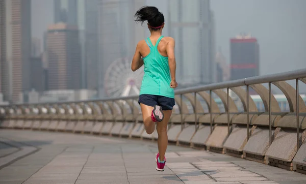 Hälsosam Livsstil Kvinna Kör Hong Kong Street — Stockfoto
