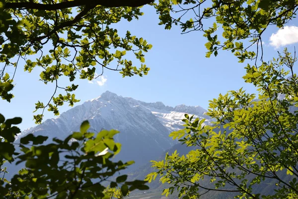 Mai Journée Ensoleillée Dans Les Alpes Italiennes — Photo