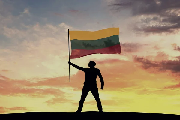 Figura Mężczyzny Machającego Flagą Litwy Renderowanie — Zdjęcie stockowe