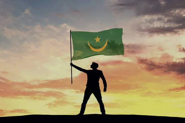 Mužská Silueta Mávající Mauritánskou Vlajkou Vykreslování — Stock fotografie