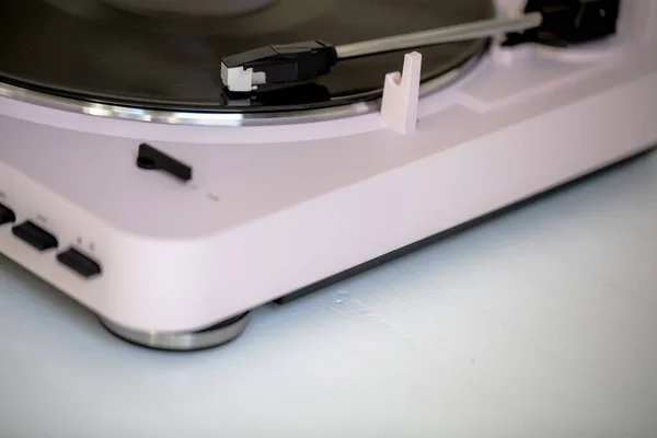 Vintage music record player with a vinyl record — Stock Photo, Image