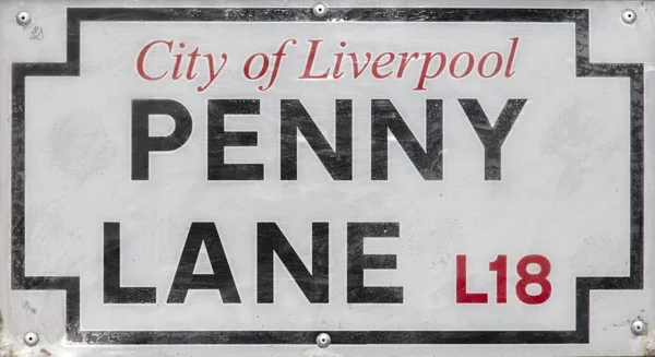Pfennigstreifen-Verkehrszeichen. ein beliebtes touristisches ziel in leverpool, uk — Stockfoto