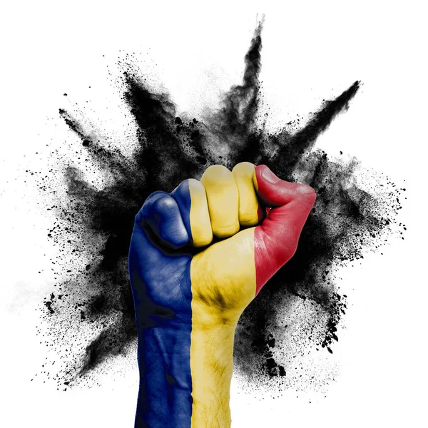 Románia felemelt ököl puskapor robbanás, erő, tiltakozás koncepció — Stock Fotó